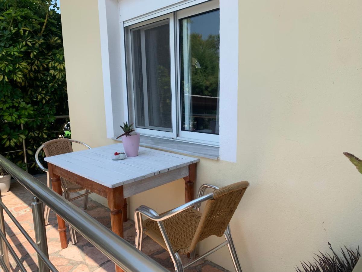 Hotel Potami Beach - Mondi Goro Himare Eksteriør bilde