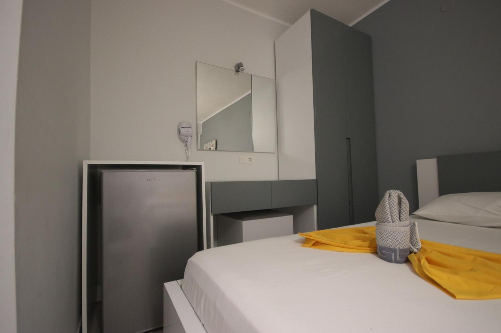 Hotel Potami Beach - Mondi Goro Himare Eksteriør bilde