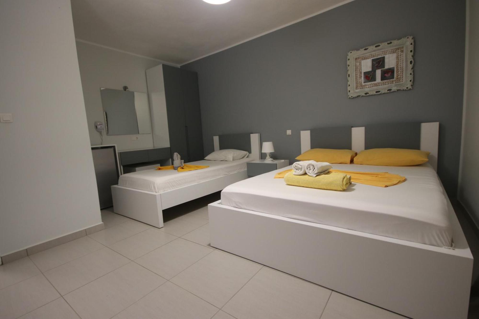 Hotel Potami Beach - Mondi Goro Himare Eksteriør bilde